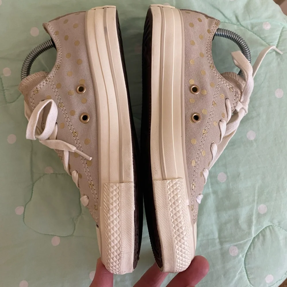 Converse Tan and Gold Polka Dot Kids Sneakers size 3
